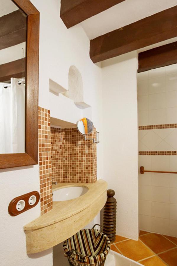 Charming House In Petra With Garden And Shared Pool *